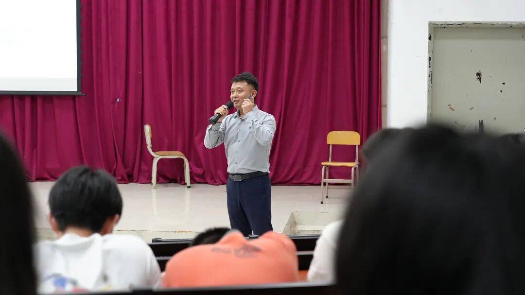 慧界数字在清远职业技术学院进行校园宣讲